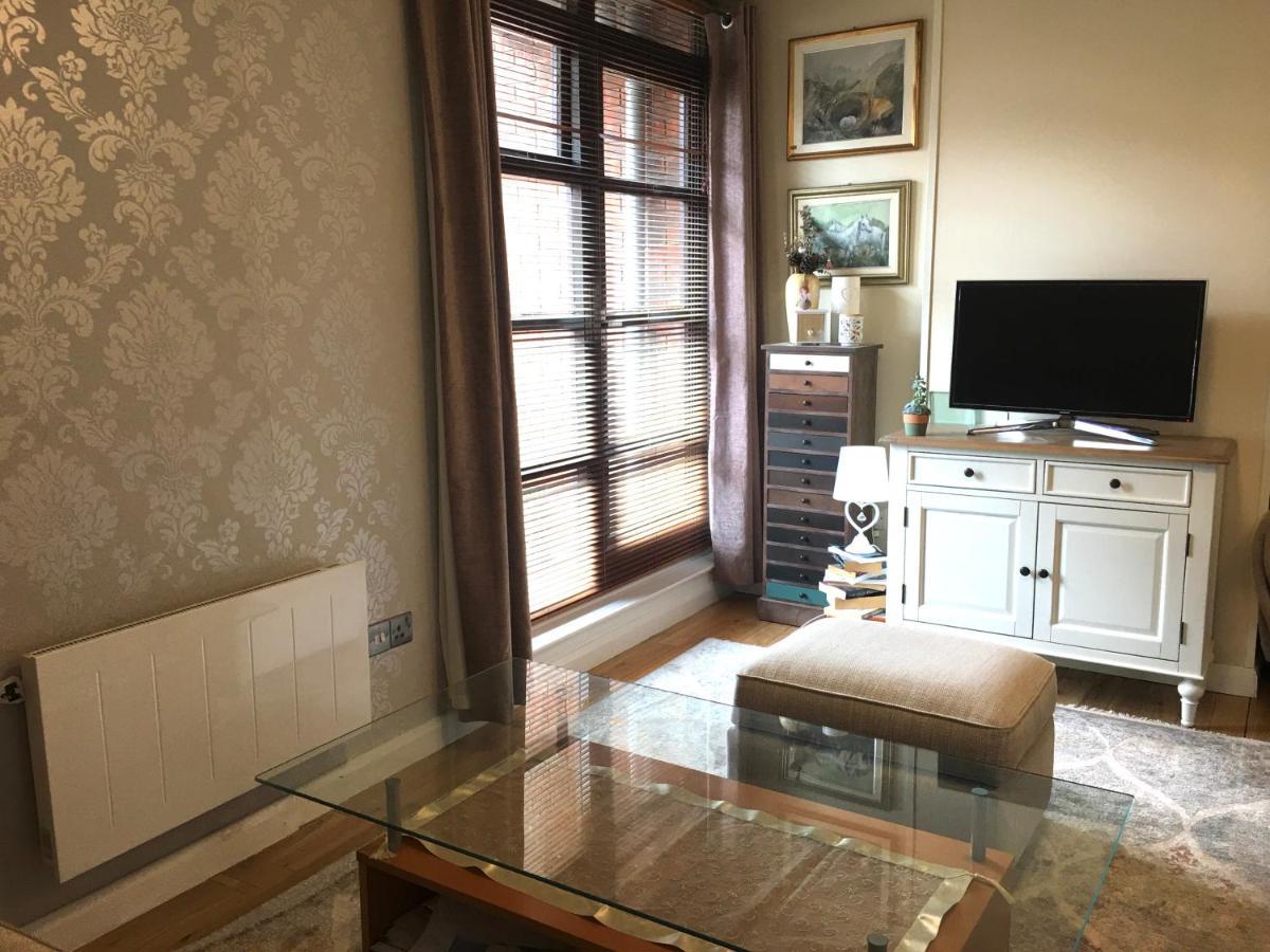 One-Bedroom Rotherhithe/Bermondsey Flat, Central London, Uk Luaran gambar