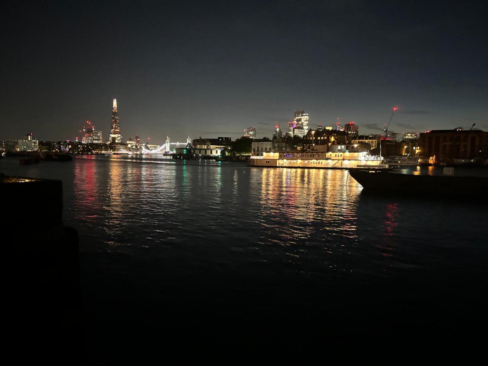 One-Bedroom Rotherhithe/Bermondsey Flat, Central London, Uk Luaran gambar